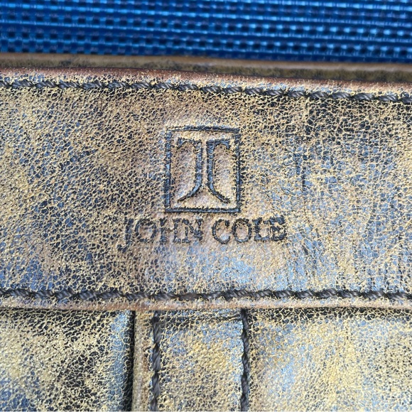 John Cole Kaylee Distressed Cow Hide Leather Brown Shoulder Bag/Purse/Tote - Picture 12 of 14